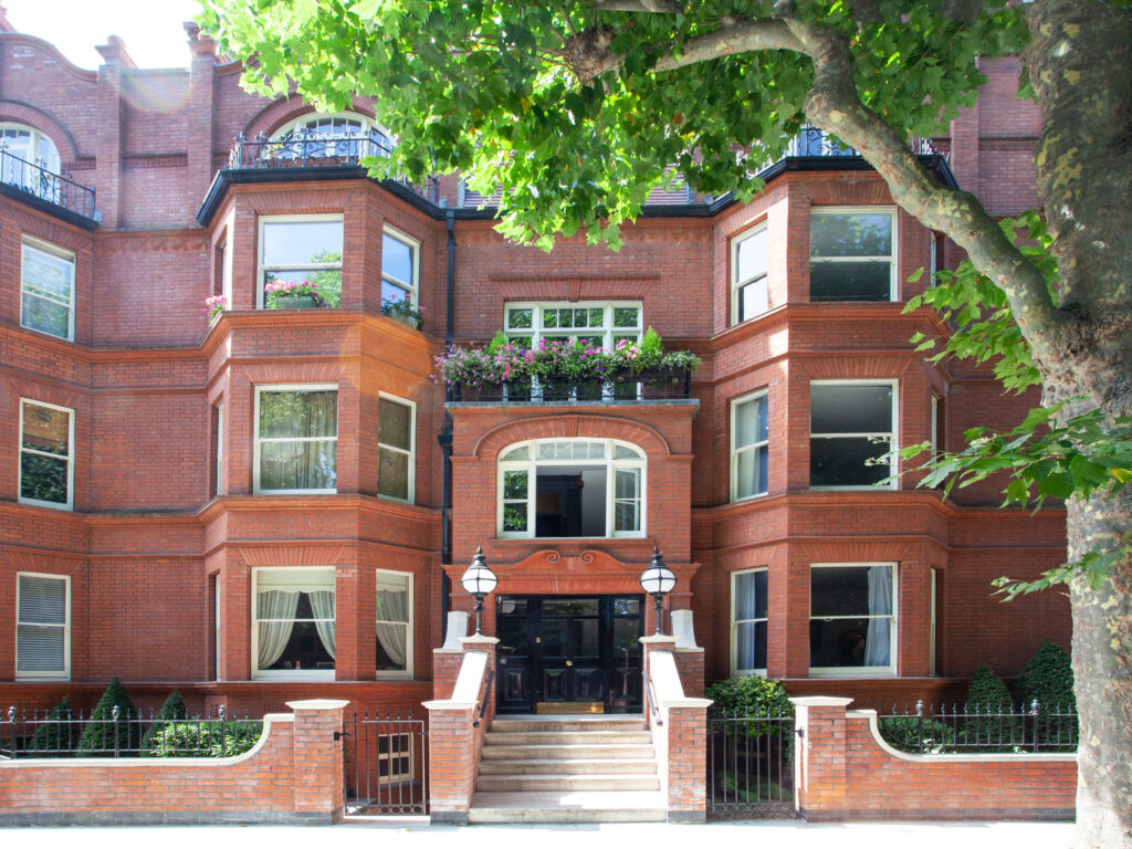 The communal gardens at the rear of Morshead Mansions